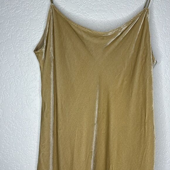 NWT Vince Velvet Cami Dress Dill Medium Revolve - Picture 4 of 13